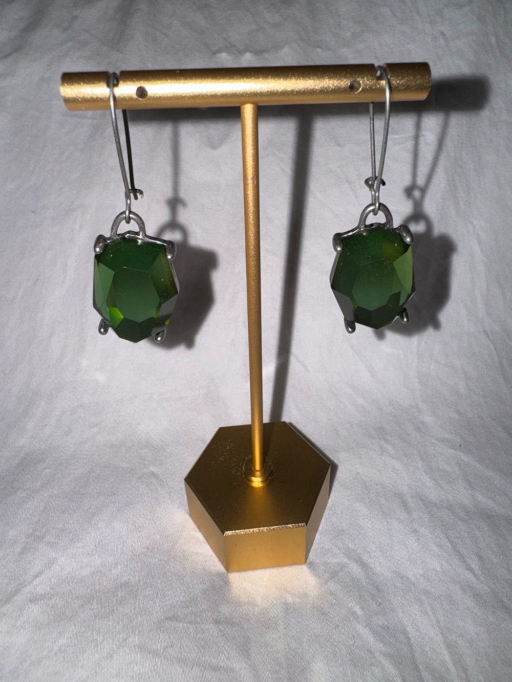 Emerald Green Faceted Crystal Drop Earrings – Gunmetal Kidney Wire